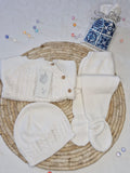 Ensemble bébé tricoté 3 pièces